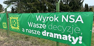 Spór o działki na Elanie wraca. Na płotach banery, mieszkańcy o walce