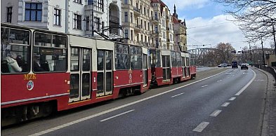 PRL w tramwajach w Toruniu? Wsiądziesz do środka i wylądujesz w innej epoce