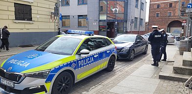 Wjechali na starówkę i popełnili błąd. Służby były bezlitosne