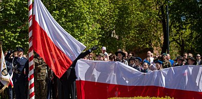 Flagi w górę i wspólne świętowanie. Tak wyglądał 2 maja w Toruniu [FOTO]