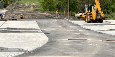 Kolejna ulica w Toruniu rozkopana. Kierowcy muszą uważać
