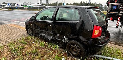 Toruń | Dwa auta rozbite na ul. Fortecznej. Jedna osoba trafiła do szpitala