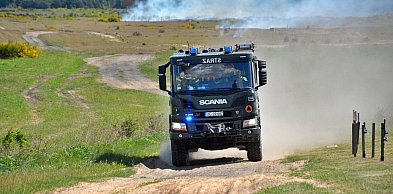 Duży pożar na toruńskim poligonie! W akcji dziesiątki strażaków