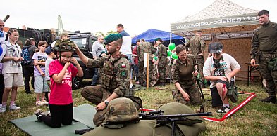 Wojsko, czołgi i mnóstwo atrakcji. Patriotyczny Dzień Dziecka w Toruniu [FOTO]