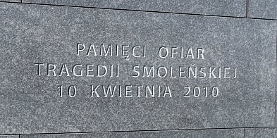 Na Wojskowych Powązkach upamiętniono ofiary katastrofy smoleńskiej