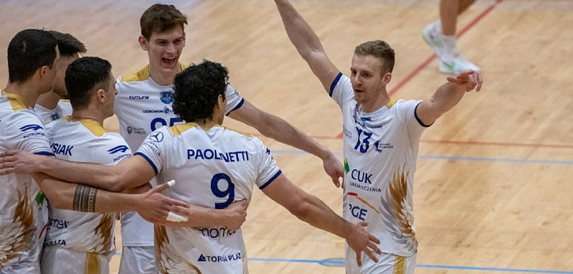 Anioły wygrywają, a kibice w niebie. Takie mecze chce się oglądać [FOTO]