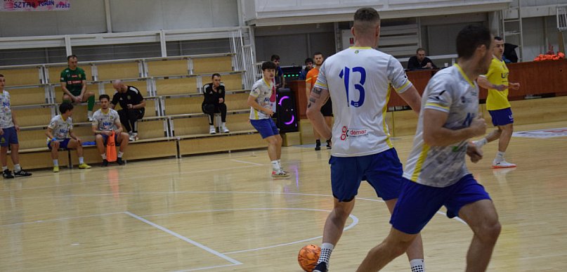 Na parkiecie rywalizacja, poza nim pomoc. Turniej piłkarski dla WOŚP [FOTO]