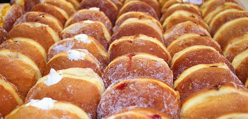 Tyle pączków zjadają Polacy. Tłusty czwartek bez hamulców