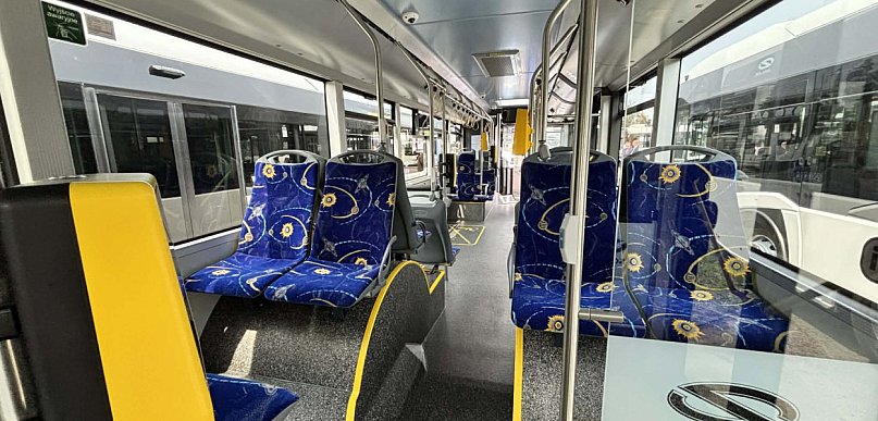 "Autobusy jeżdżą stadami, a potem długo nic". Mieszkańcy o feryjnym rozkładzie