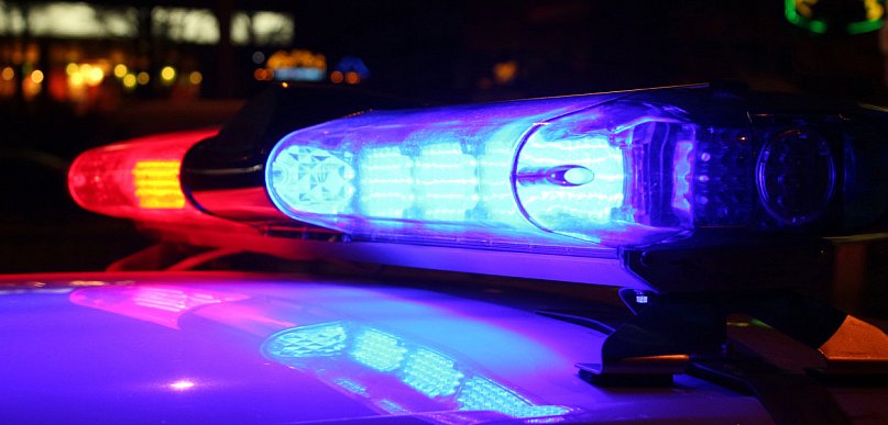 Leżała na podłodze przez wiele godzin. Życie 84-latki uratowała czujność sąsiadów