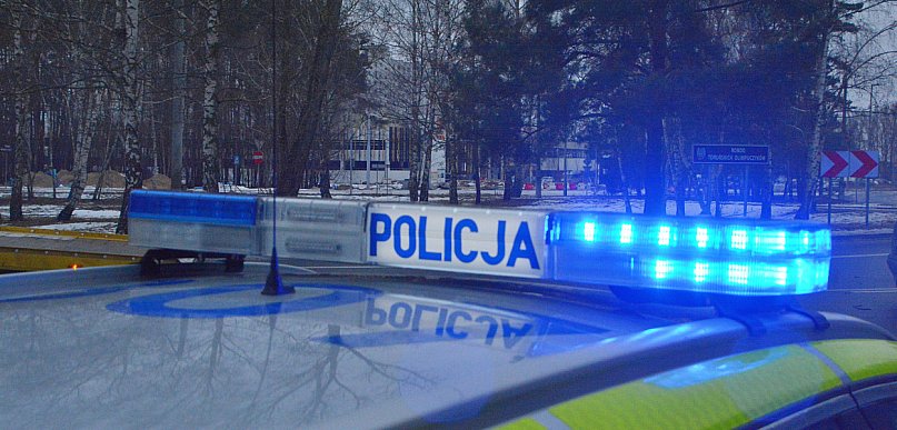 Maczety, ukryty nóż i atak na policjanta. Sprawa z Bydgoskiego wraca