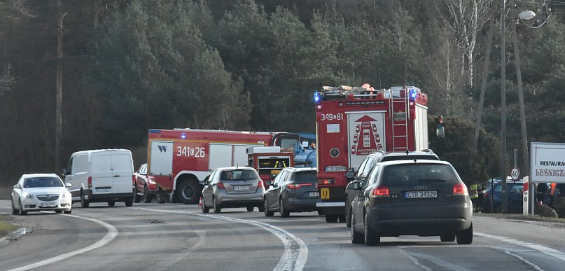 Ogień na DK91 o poranku. Kierowcy utknęli w korkach