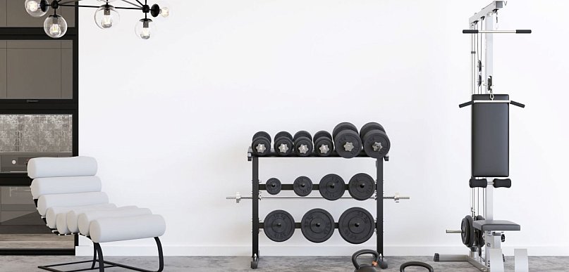 Domowa siłownia w kawalerce – dlaczego hantle to podstawa?