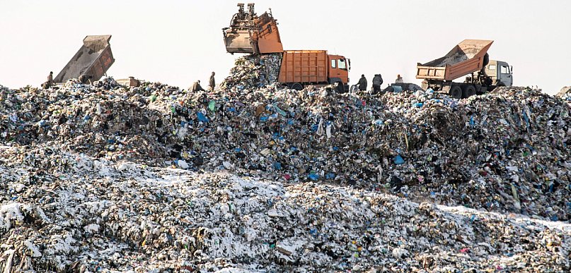 CBŚP uderzyło w „mafię śmieciową”. Zatrzymano m.in. byłego burmistrza spod Torunia