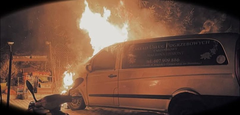 Karawan podpalono w nocy. Zakład pogrzebowy ofiarą celowego działania!?