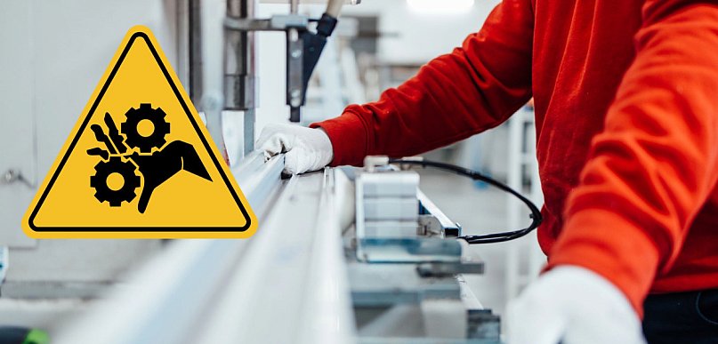 Poważny wypadek w zakładzie w regionie. Wciągnęło mu rękę w maszynę