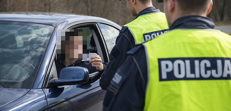 Kierowca BMW odebrał prawo jazdy i znów je stracił. Wystarczył 24 godziny
