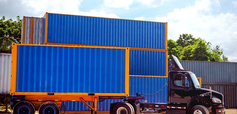 Zastosowanie kompaktorów do odpadów w magazynach i zakładach produkcyjnych