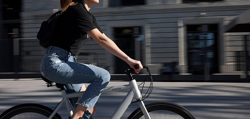 Na co zwrócić uwagę kupując rower trekkingowy?