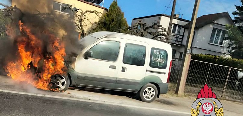 Pożar samochodu pod Toruniem. Interweniowali strażacy
