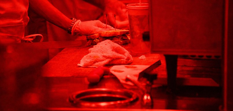 Toruńska restauracja w ogniu zarzutów. Planowano protest. Nagle zwrot