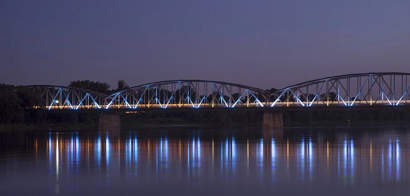 Most nagle zmieni kolor na niebieski! Barwa wybrana nie przypadkowo