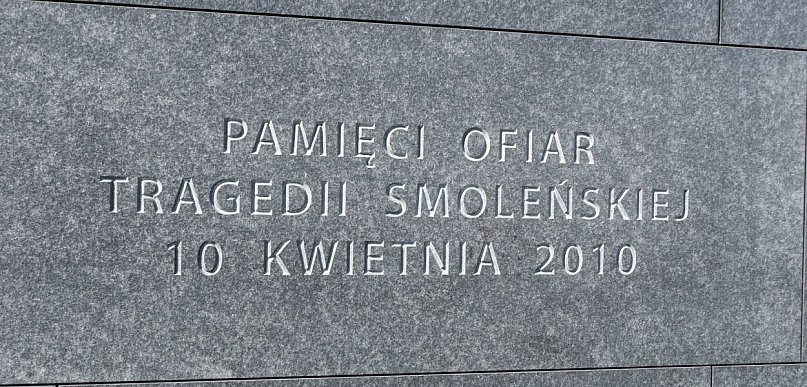 Na Wojskowych Powązkach upamiętniono ofiary katastrofy smoleńskiej