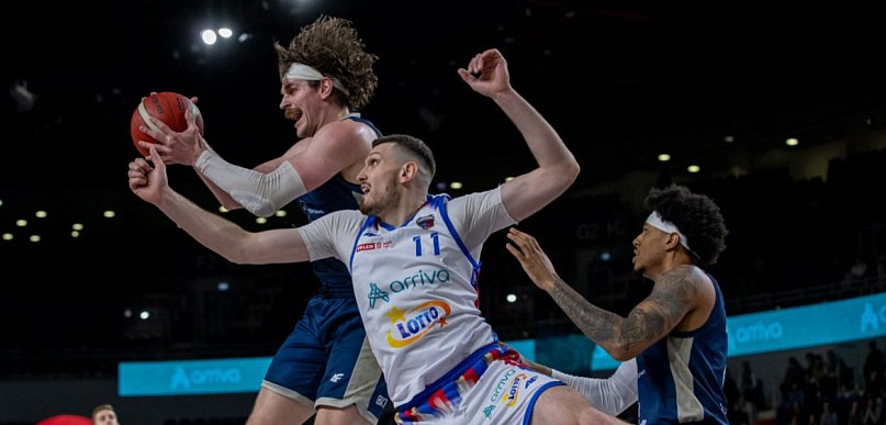 Minimalna porażka Twardych Pierników. Dziki wyrwały zwycięstwo [FOTO]