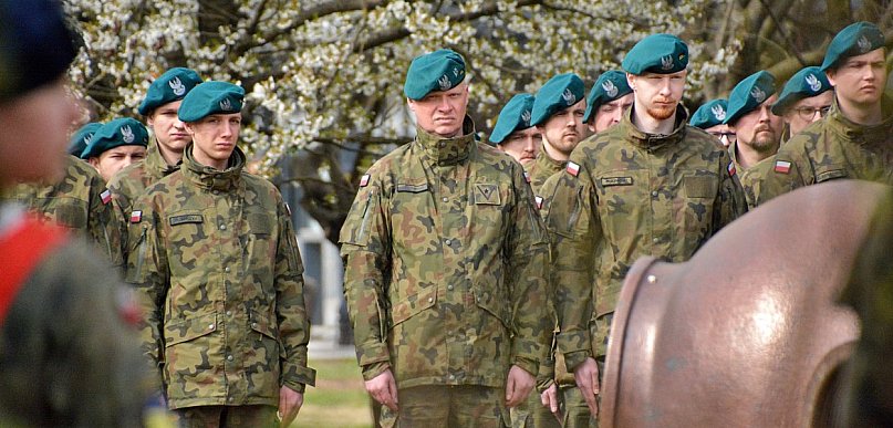 Toruń pamięta. Hołd dla ofiar Zbrodni Katyńskiej [FOTO]