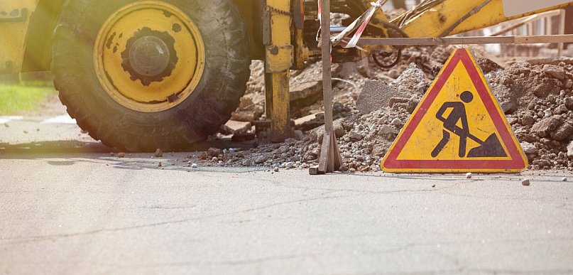 Remont na Sobieskiego zdaje się nie mieć końca. Kolejny etap dopiero się zaczyna