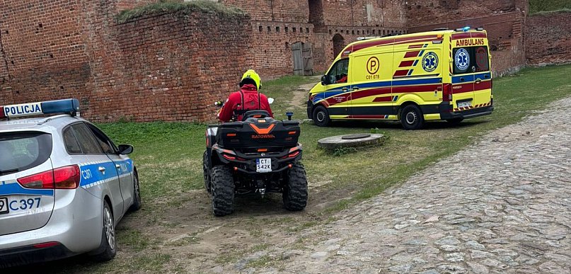 Próba samobójcza przy Zamku Dybowskim? Na miejsce wysłano pełno służb