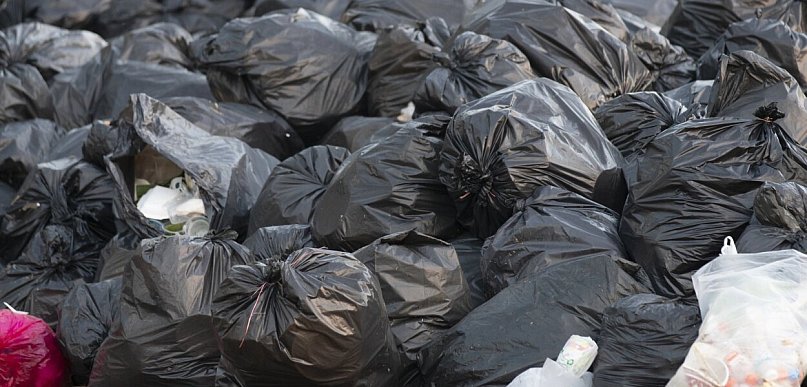 Majówka zmienia harmonogram. Sprawdź, kiedy przyjedzie śmieciarka