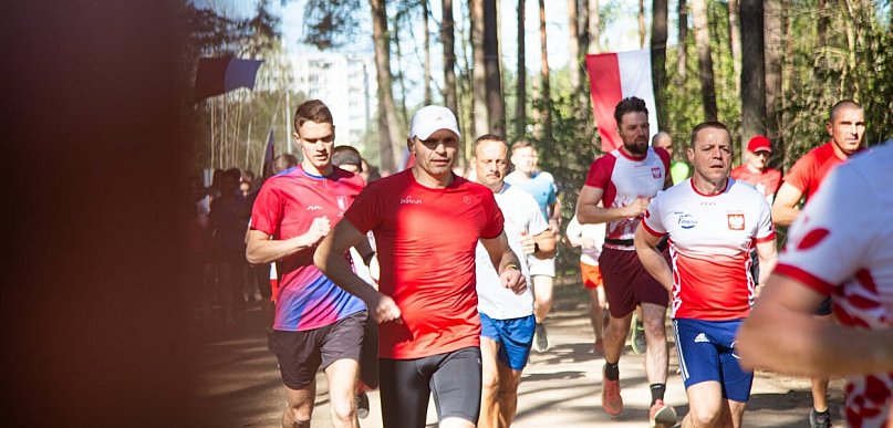 Biało-czerwony Parkrun za nami! Było mega patriotycznie [FOTO