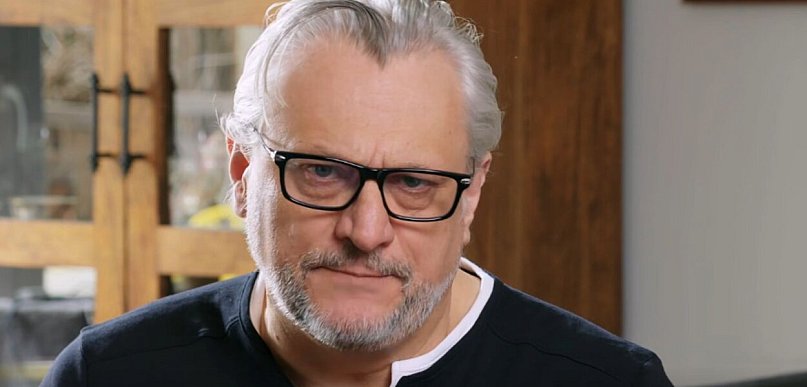 Wyniki kontroli NFZ po głośnej sprawie związanej z senatorem Lenzem. Ogromna kara