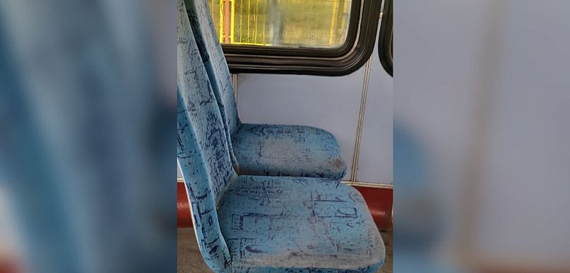 Tak wyglądał tramwaj podczas kursu. Pasażer nie krył zdziwienia