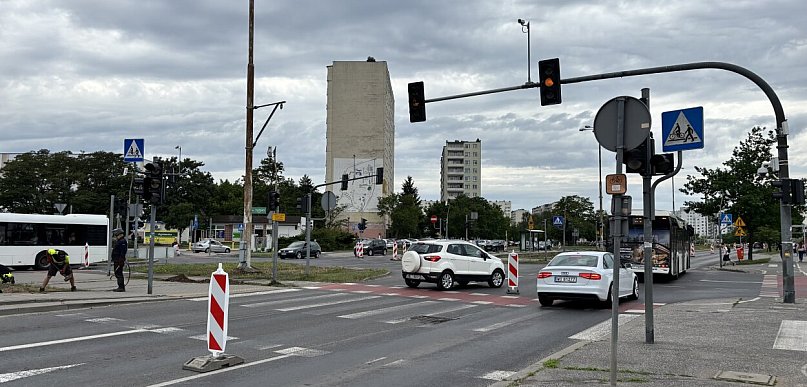 Uwaga na skrzyżowaniu. Zniknęła sygnalizacja, trwają intensywne prace