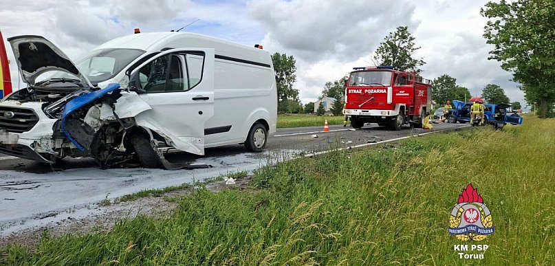 Zderzenie dwóch aut pod Lubiczem. Ranny w szpitalu!