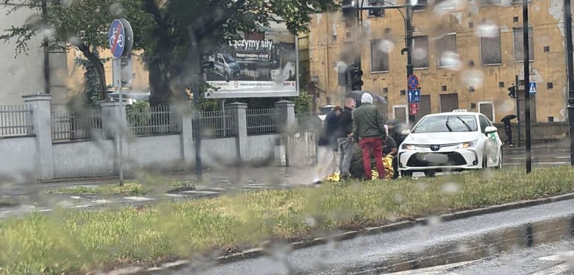 Potrącenie na przejściu przy starówce. Piesza trafiła do szpitala