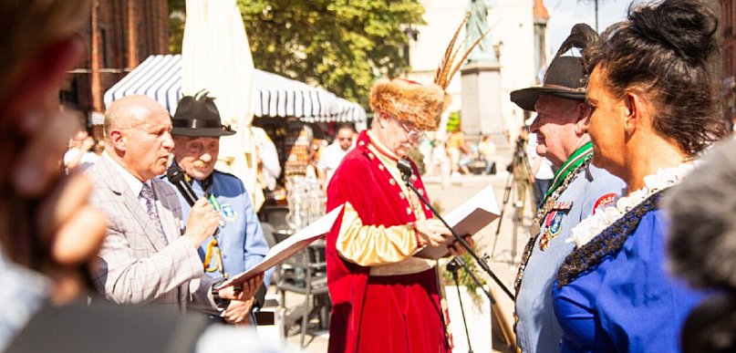 Toruń poznał swojego nowego króla. Historyczny ceremoniał w sercu miasta