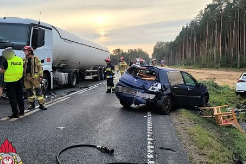 Trzy osoby ranne po zderzeniu z ciężarówką