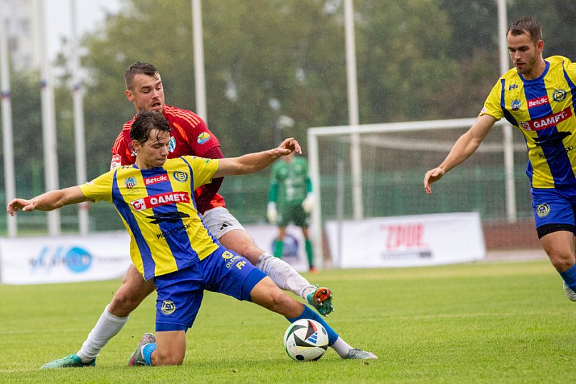 Elana Toruń 3 : 2 Morski Klub Sportowy Flota