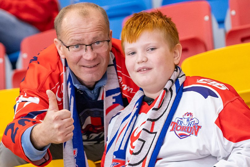 KH Energa Toruń : Comarch Cracovia: 8:3