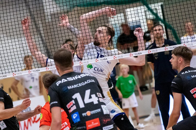 CUK Anioły Toruń 3 : 1 KKS Mickiewicz Kluczbork