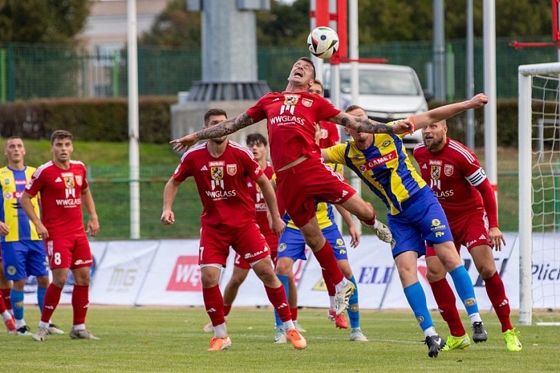 Elana Toruń 2 : 1 Wikęd Luzino