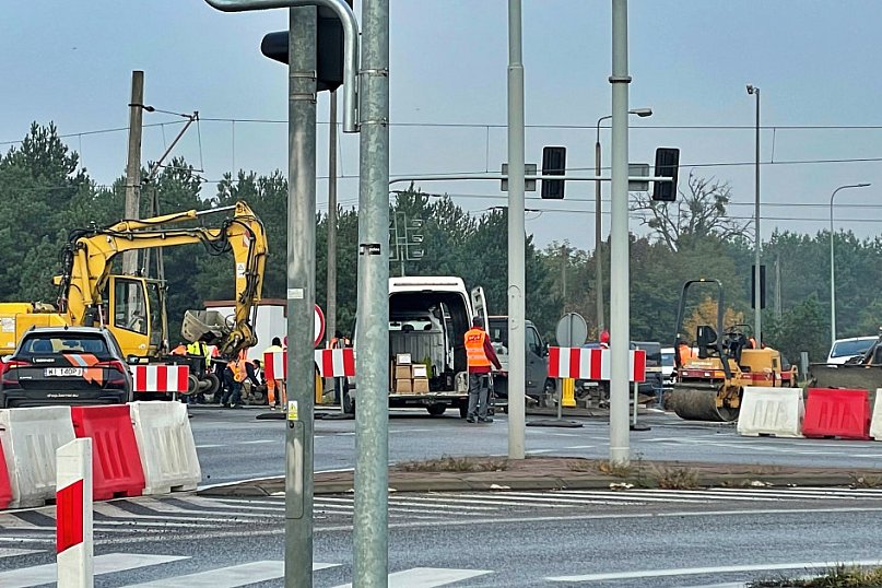 Prace na przejeździe kolejowym na DK91