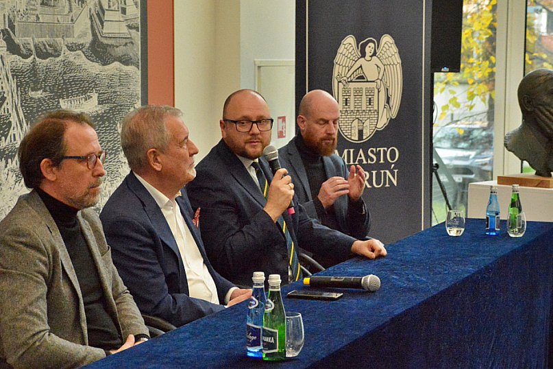 Konferencja prasowa dot. pomnika Herberta