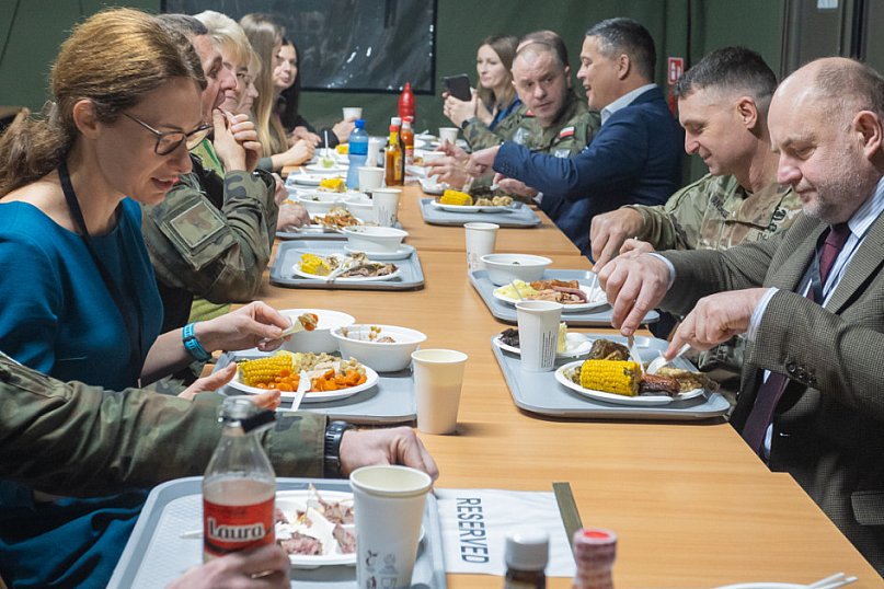 Marszałek województwa odwiedził zołnierzy USA