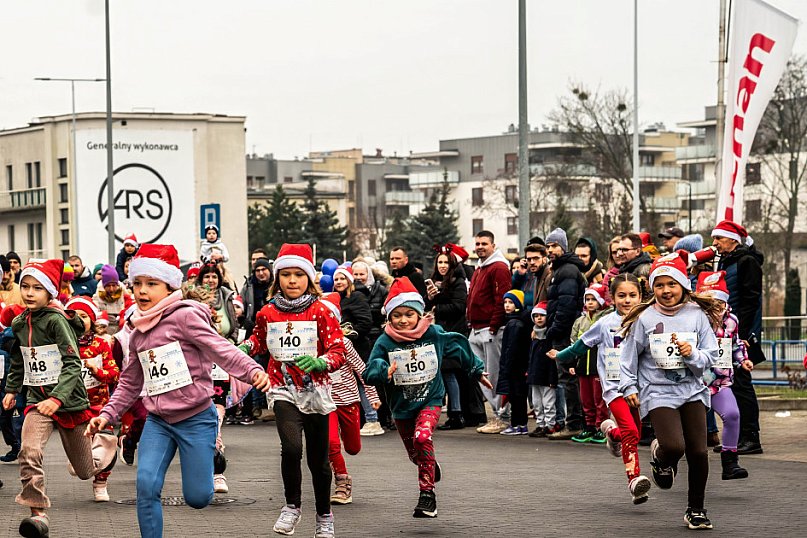 Mikołajkowe biegi dzieci