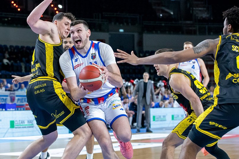 Arriva Polski Cukier Toruń 95 : 86 Trefl Sopot