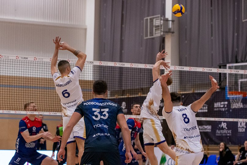 CUK Anioły Toruń 1 : 3 Nowak Mosty MKS Będzin